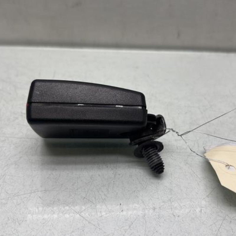 Attache ceinture arriere gauche RENAULT TWINGO 2 Photo n°2