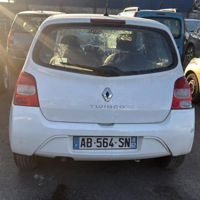 Pretensionneur de ceinture avant droit RENAULT TWINGO 2 Photo n°17