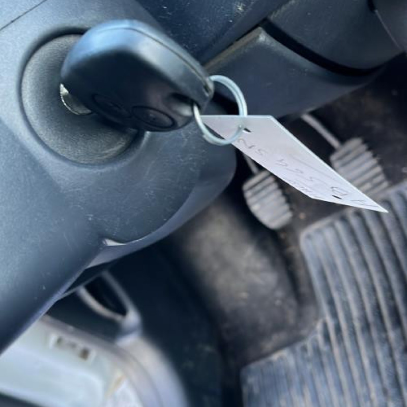 Pretensionneur de ceinture avant gauche RENAULT TWINGO 2 Photo n°13