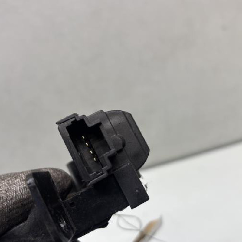 Serrure de coffre RENAULT CLIO 3 Photo n°3