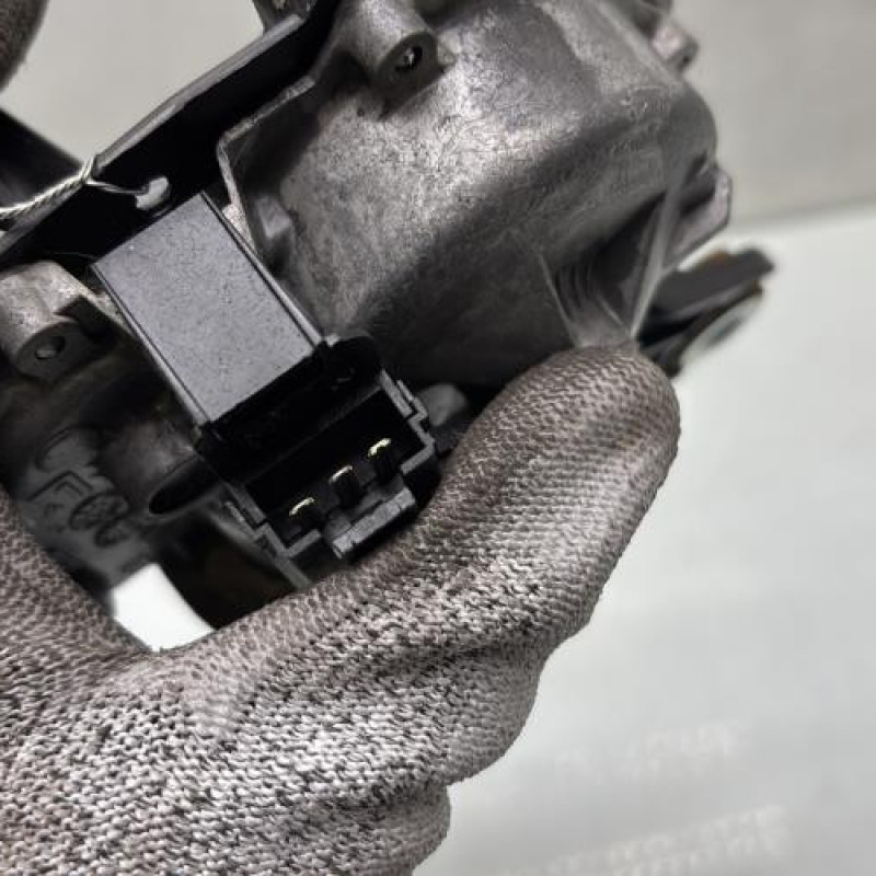 Moteur essuie glace arriere OPEL ZAFIRA B Photo n°4