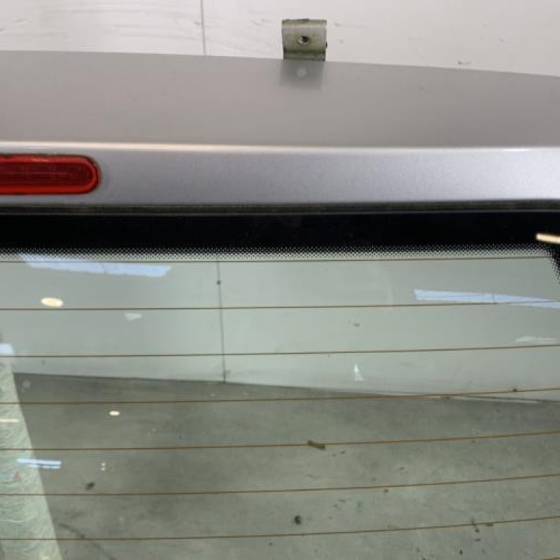 Malle/Hayon arriere VOLKSWAGEN POLO 3 Photo n°2