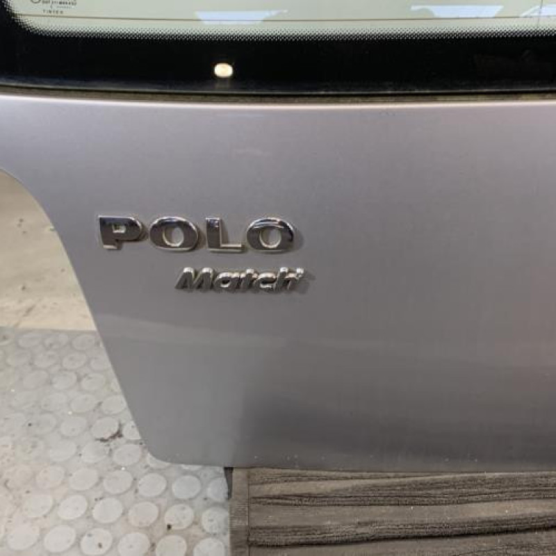 Malle/Hayon arriere VOLKSWAGEN POLO 3 Photo n°4