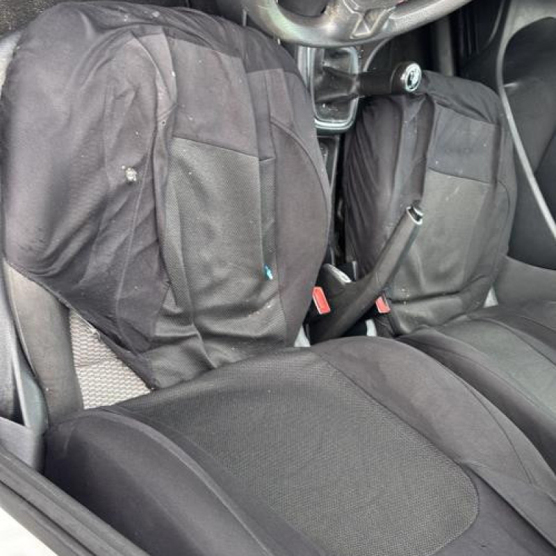 Poignee porte avant droit VOLKSWAGEN POLO 5 Photo n°16