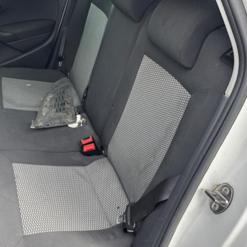 Poignee porte avant droit VOLKSWAGEN POLO 5 Photo n°17