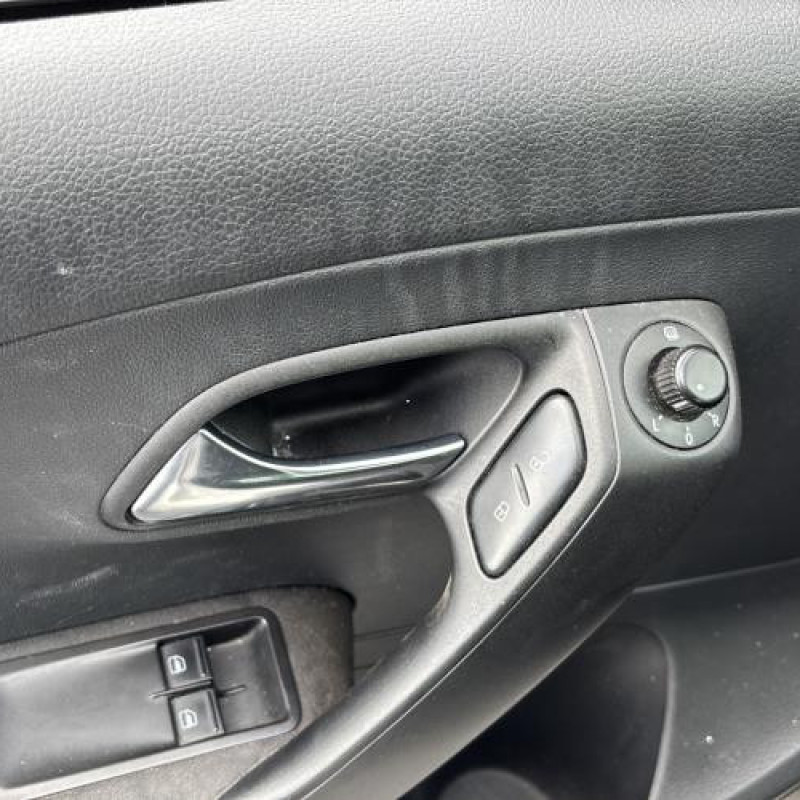 Air bag conducteur VOLKSWAGEN POLO 5 Photo n°16