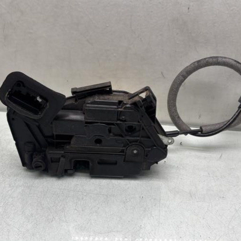 Serrure arriere gauche VOLKSWAGEN POLO 5 Photo n°3