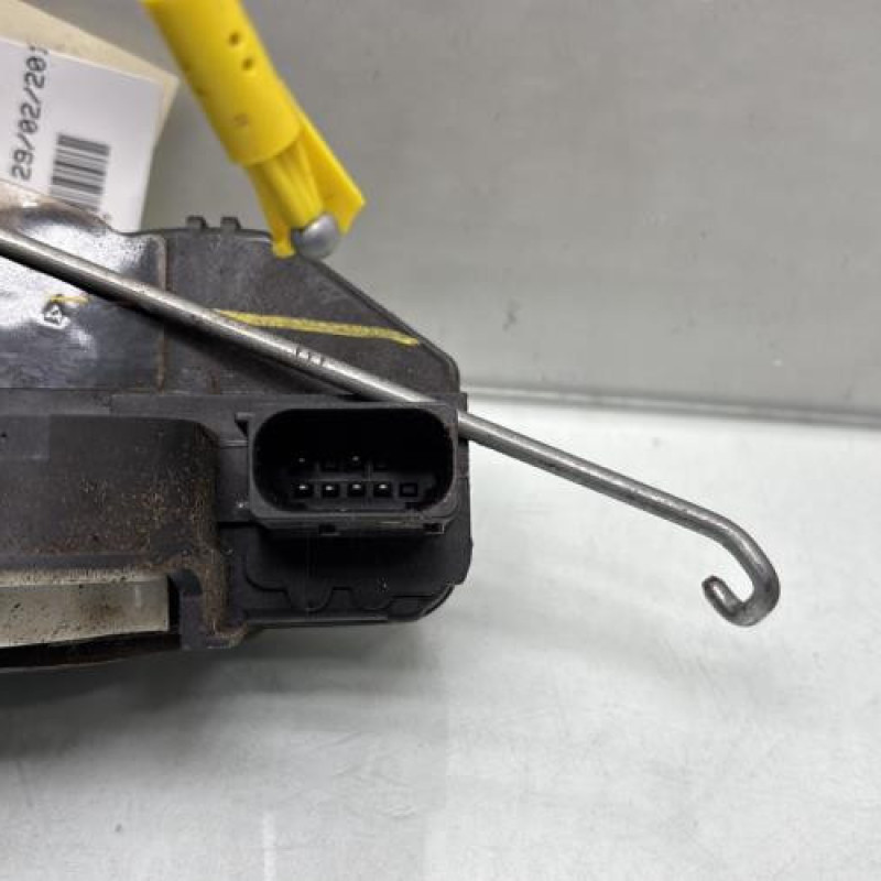 Serrure avant droit OPEL ASTRA J Photo n°4