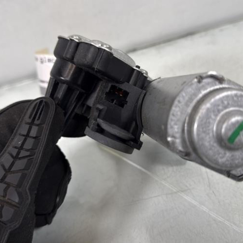 Moteur essuie glace arriere FIAT 500 2 Photo n°3