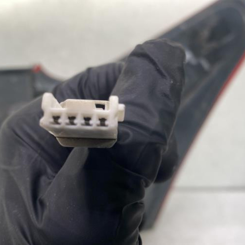 Feu arriere principal gauche (feux) TOYOTA AURIS 2 Photo n°3