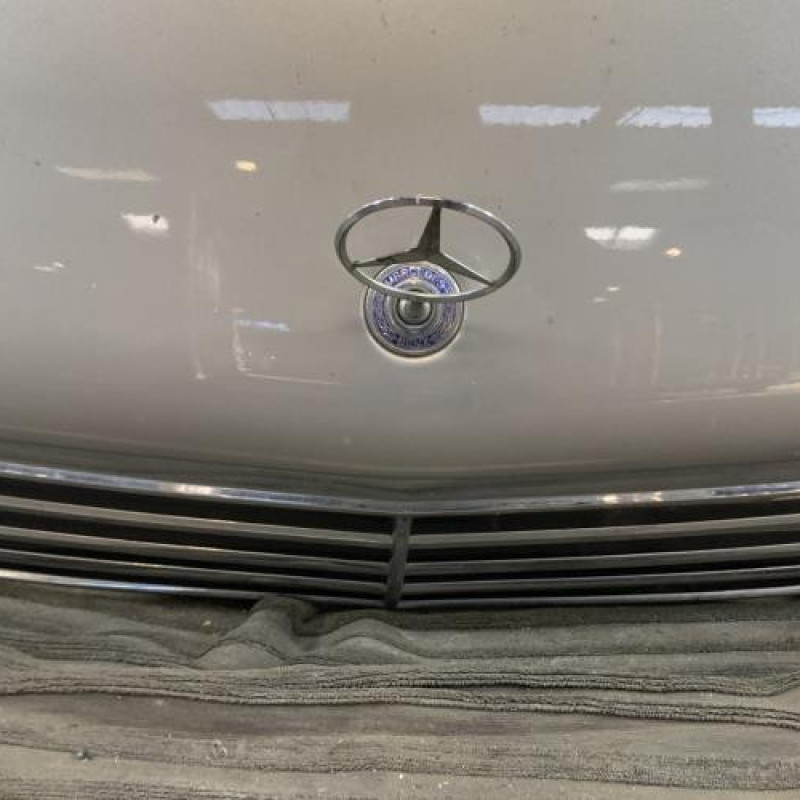 Capot MERCEDES CLASSE C 203 Photo n°2