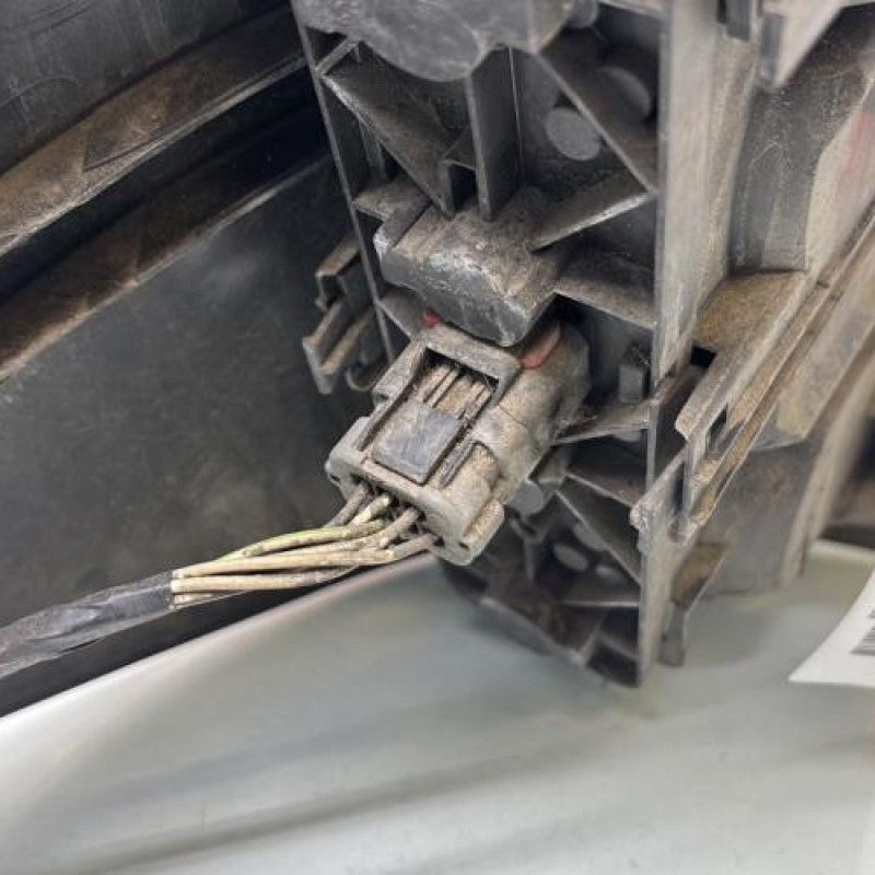 Feu arriere principal droit (feux) CHRYSLER GRAND VOYAGER 4 Photo n°3