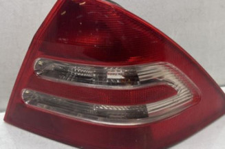 Feu arriere principal droit (feux) MERCEDES CLASSE C 203 Photo n°1