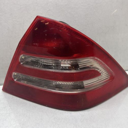 Feu arriere principal droit (feux) MERCEDES CLASSE C 203 Photo n°1