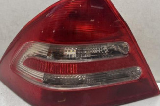 Feu arriere principal gauche (feux) MERCEDES CLASSE C 203 Photo n°1
