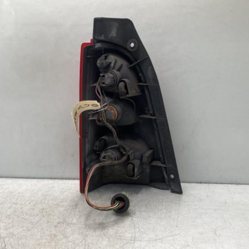 Feu arriere principal droit (feux) SUZUKI WAGON-R Photo n°2