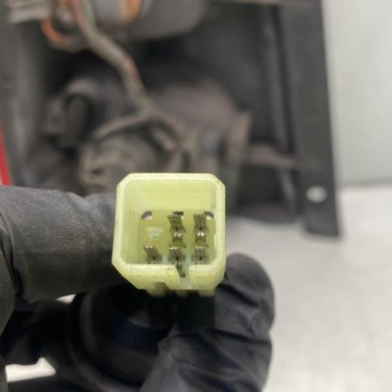 Feu arriere principal droit (feux) SUZUKI WAGON-R Photo n°3