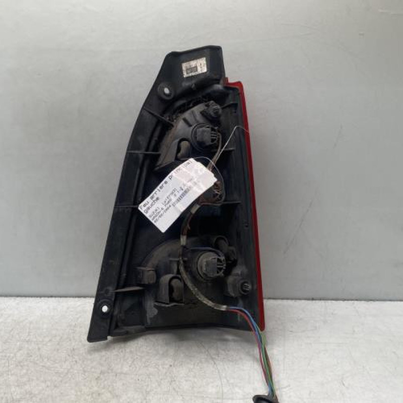 Feu arriere principal gauche (feux) SUZUKI WAGON-R Photo n°2