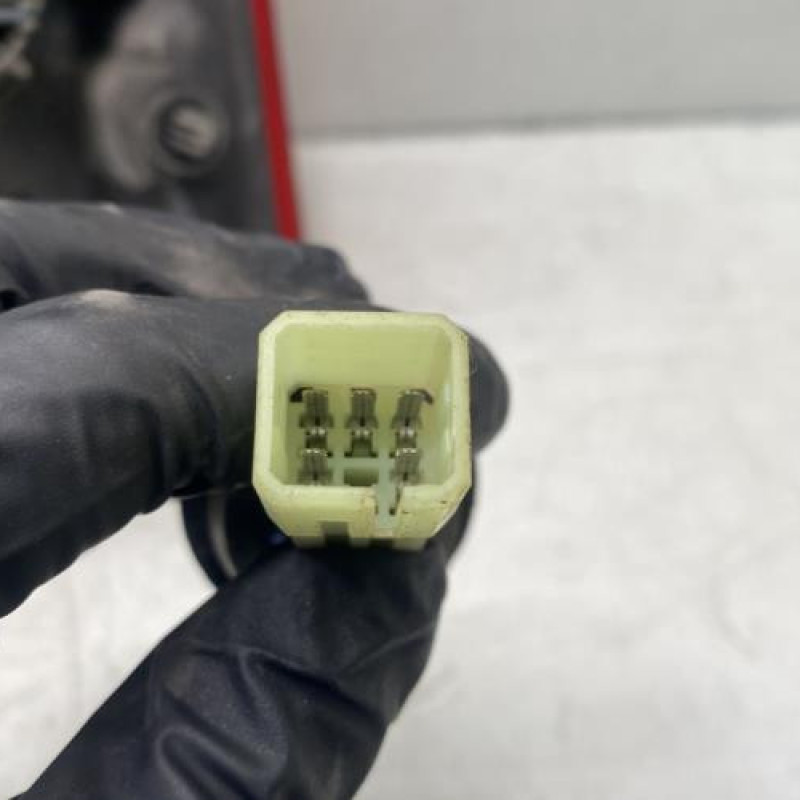 Feu arriere principal gauche (feux) SUZUKI WAGON-R Photo n°3