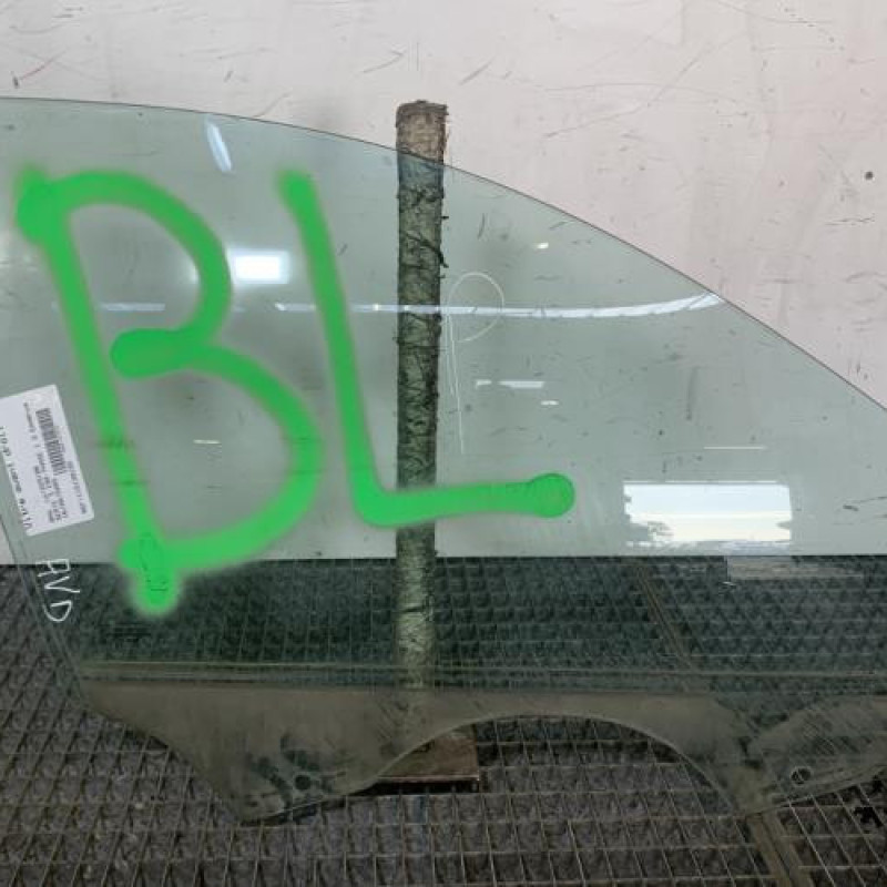 Vitre avant droit BMW SERIE 3 E90 Photo n°1