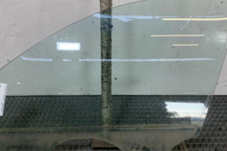 Vitre avant gauche BMW SERIE 3 E90 Photo n°1