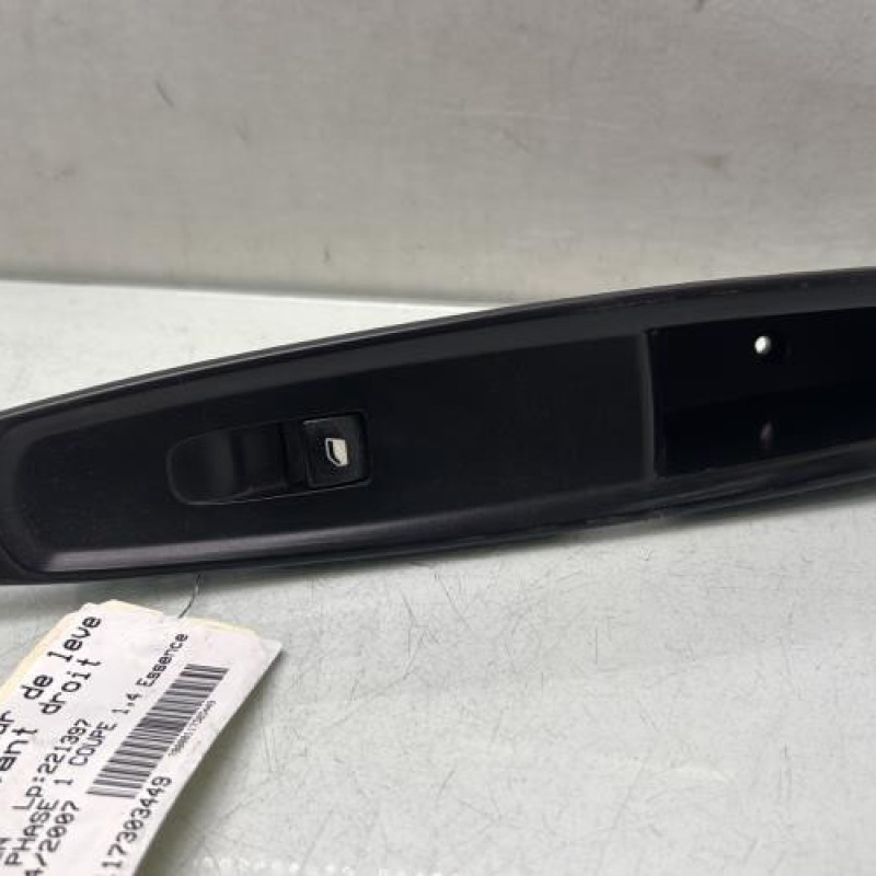 Interrupteur de leve vitre avant droit CITROEN C4 1 Photo n°1