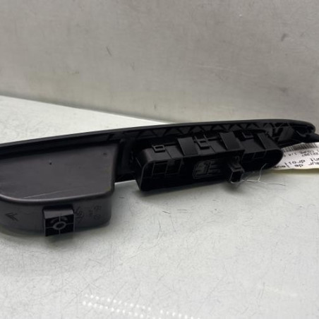 Interrupteur de leve vitre avant droit CITROEN C4 1