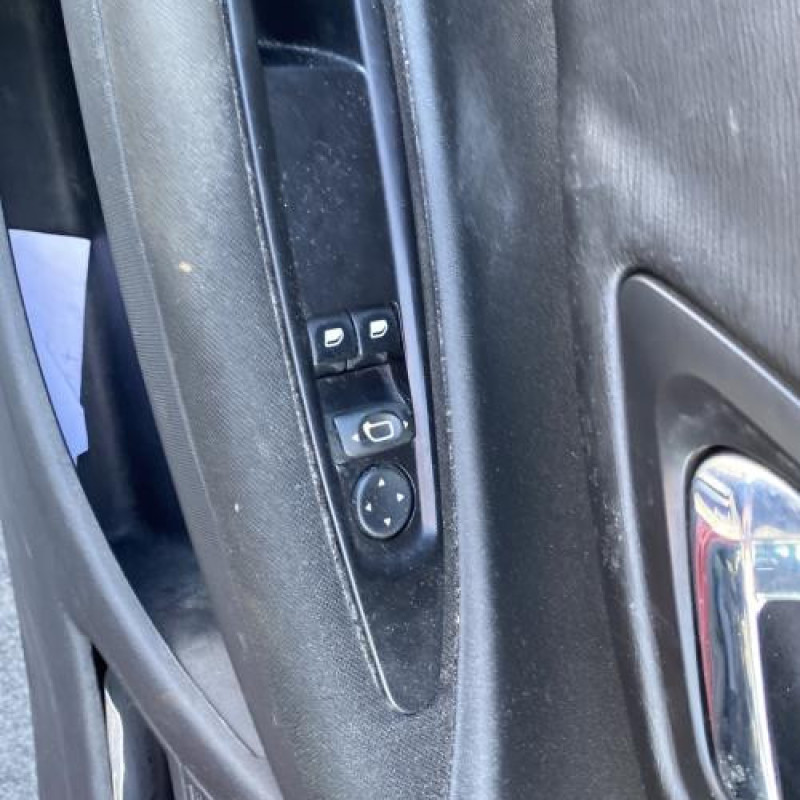 Interrupteur de leve vitre avant droit CITROEN C4 1 Photo n°13