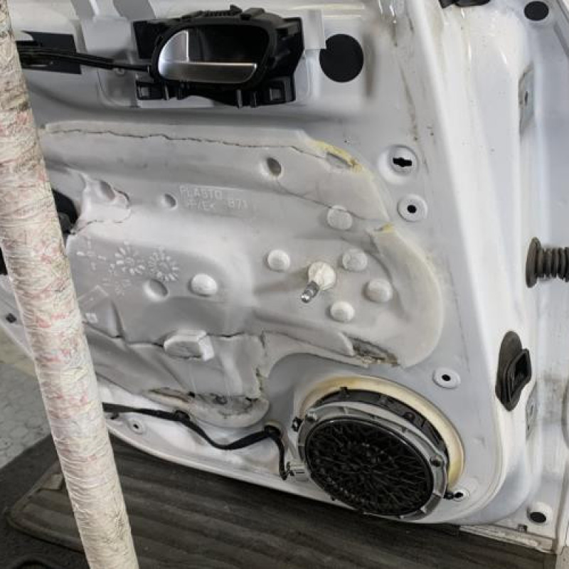 Porte arriere gauche CITROEN C4 2 Photo n°4