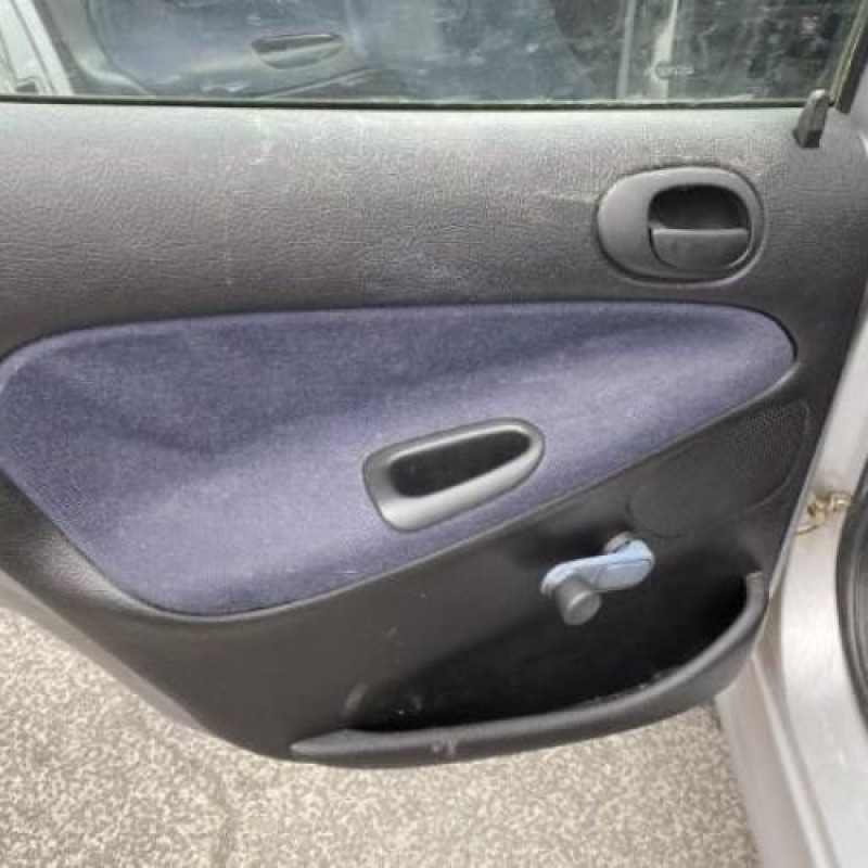 Antenne PEUGEOT 206 Photo n°4