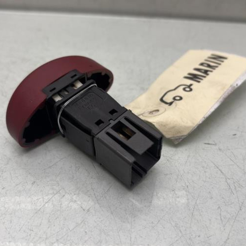 Bouton de warning PEUGEOT 206 Photo n°2