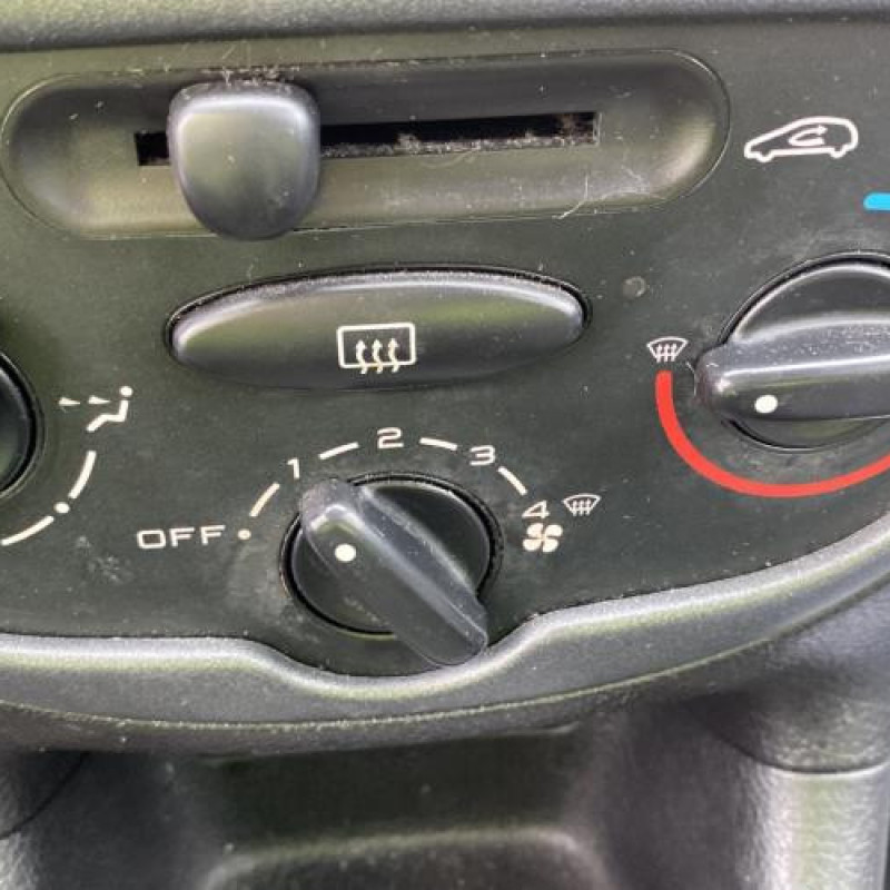 Porte avant droit PEUGEOT 206 Photo n°20