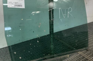 Vitre arriere droit PEUGEOT 307