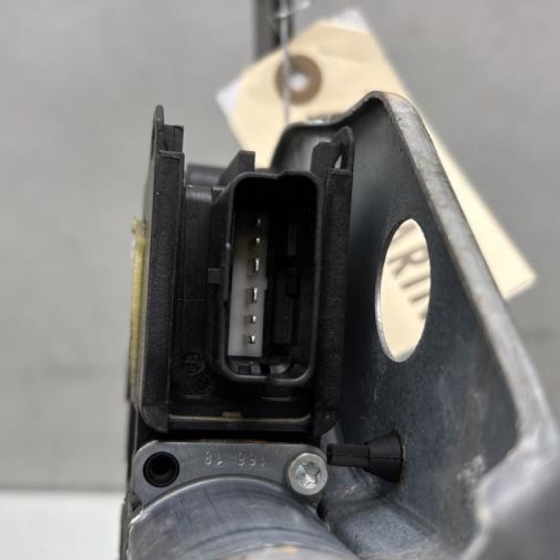 Leve vitre electrique avant gauche PEUGEOT 508 1 SW Photo n°6