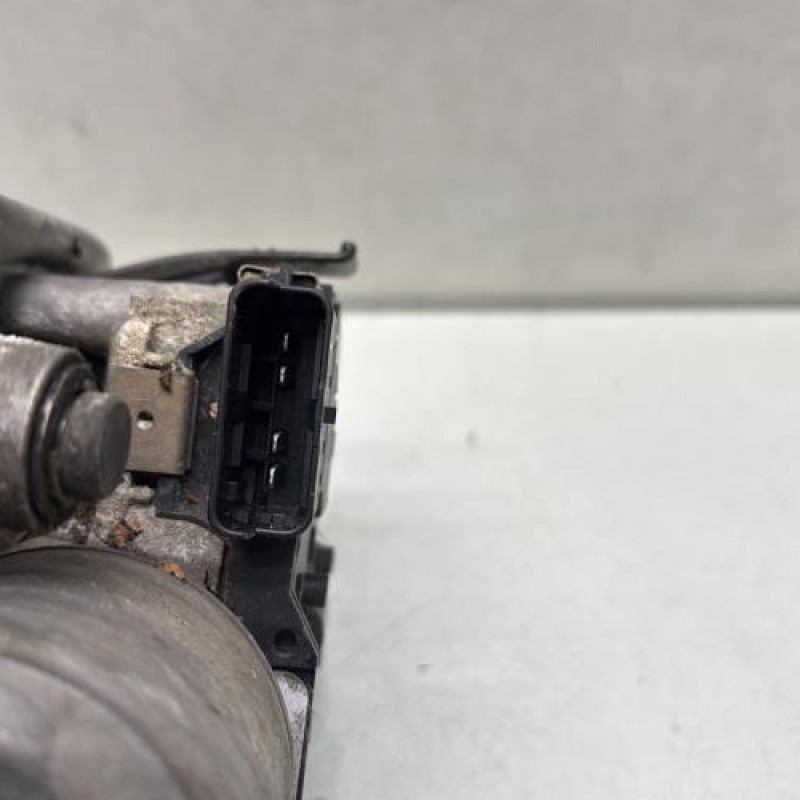 Moteur essuie glace avant droit PEUGEOT 508 1 SW Photo n°3