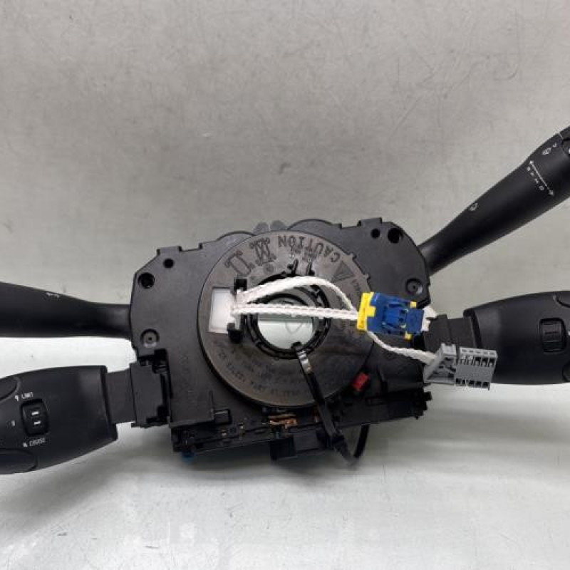 Com (Bloc Contacteur Tournant+Commodo Essuie Glace+Commodo Phare) CITROEN C3 1 Photo n°1