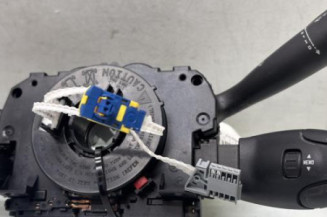 Com (Bloc Contacteur Tournant+Commodo Essuie Glace+Commodo Phare) CITROEN C3 1