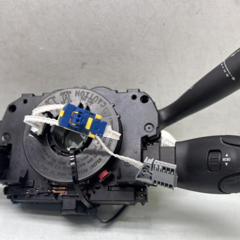 Com (Bloc Contacteur Tournant+Commodo Essuie Glace+Commodo Phare) CITROEN C3 1 Photo n°4