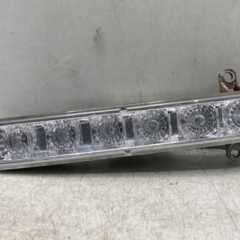 Feu diurne avant droit PEUGEOT 308 2 Photo n°1