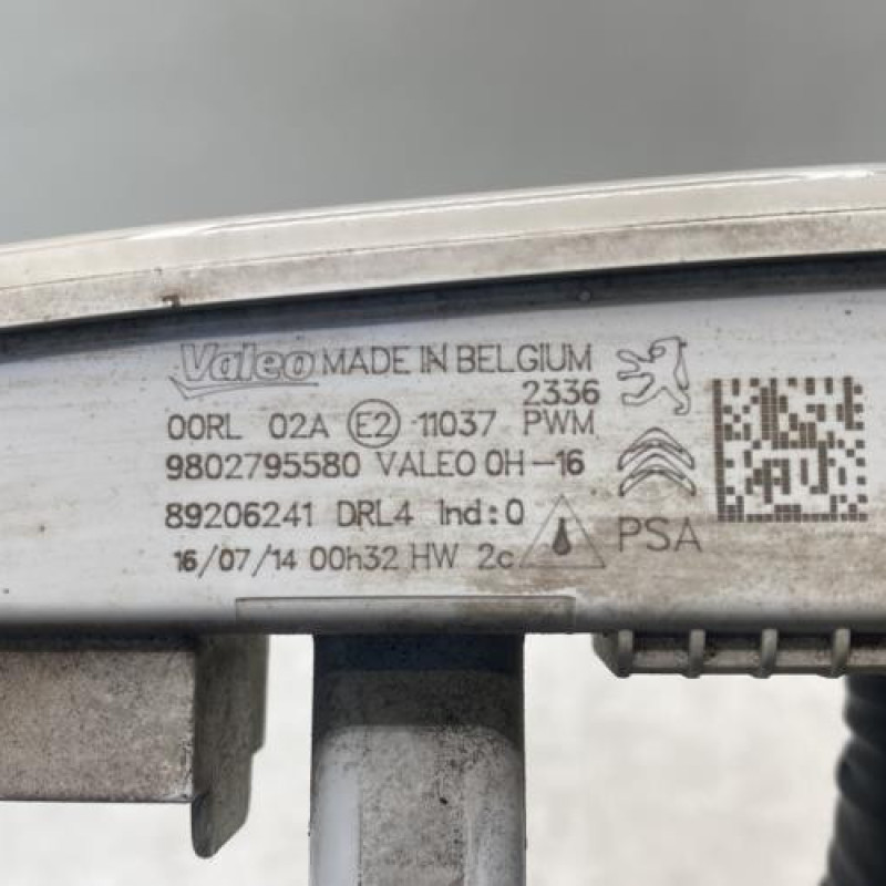 Feu diurne avant droit PEUGEOT 308 2 Photo n°4