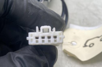 Attache ceinture arriere droit PEUGEOT 308 2