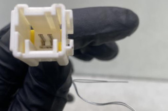 Attache ceinture avant droit PEUGEOT 308 2