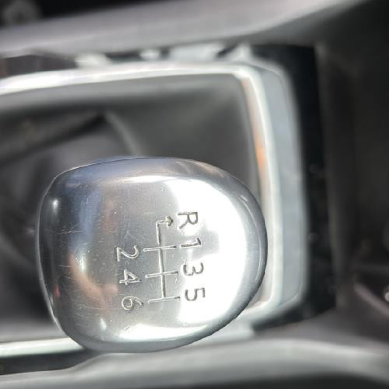 Attache ceinture avant droit PEUGEOT 308 2 Photo n°10