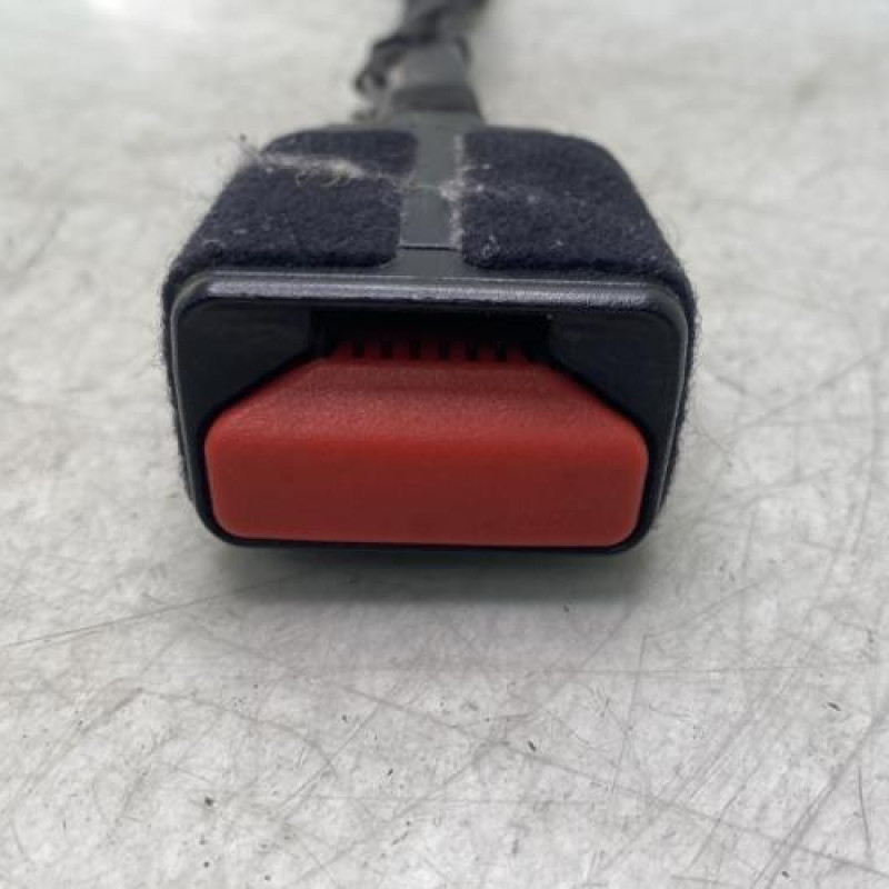 Attache ceinture avant gauche PEUGEOT 308 2 Photo n°2