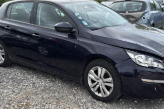 Attache ceinture avant gauche PEUGEOT 308 2