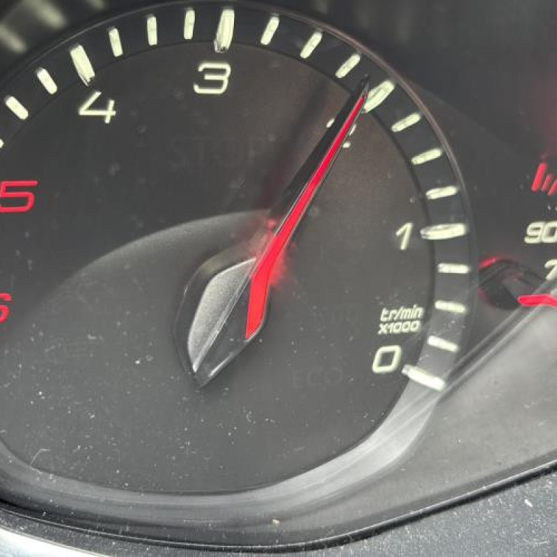 Ceinture arriere droit PEUGEOT 308 2 Photo n°15