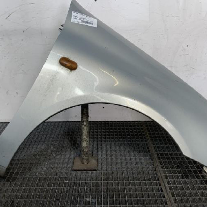 Aile avant droit RENAULT CLIO 2 Photo n°1