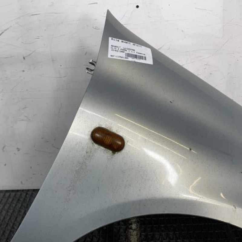 Aile avant droit RENAULT CLIO 2 Photo n°3