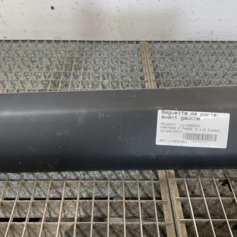 Baguette de porte avant gauche PEUGEOT PARTNER 2 Photo n°3