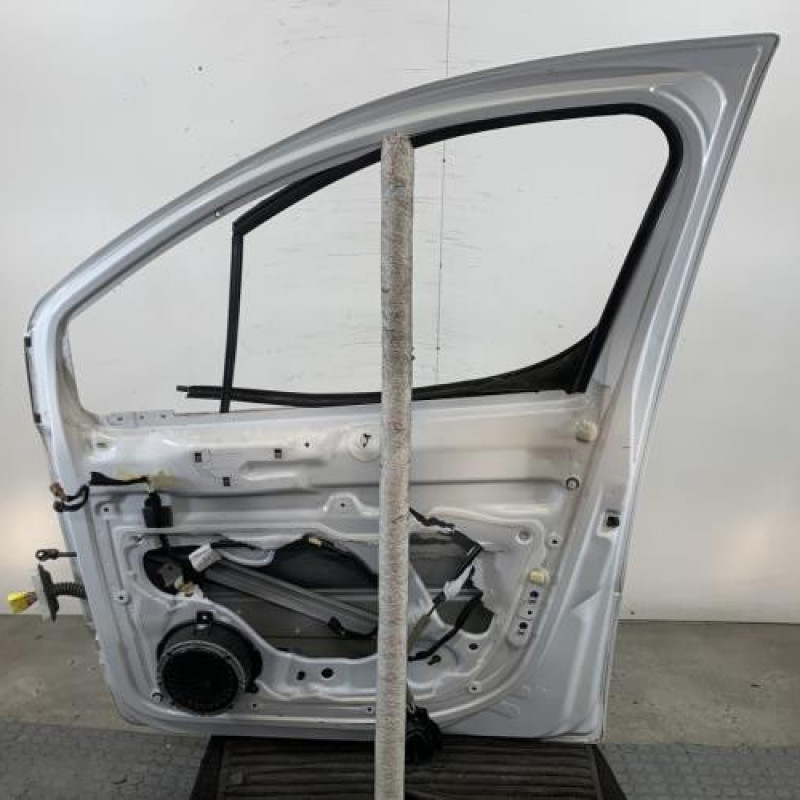Porte avant droit PEUGEOT PARTNER 2 Photo n°4